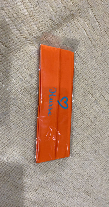 Kurse headband with mask button